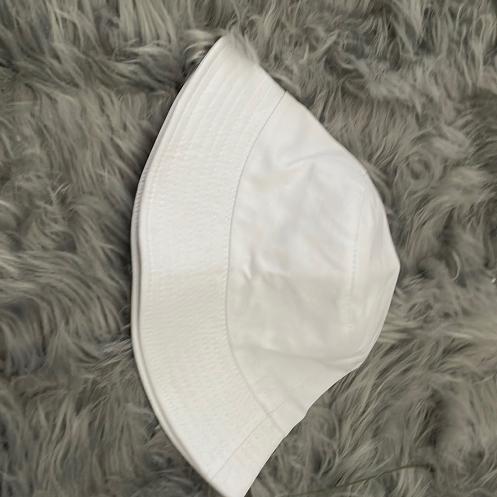White bucket hat